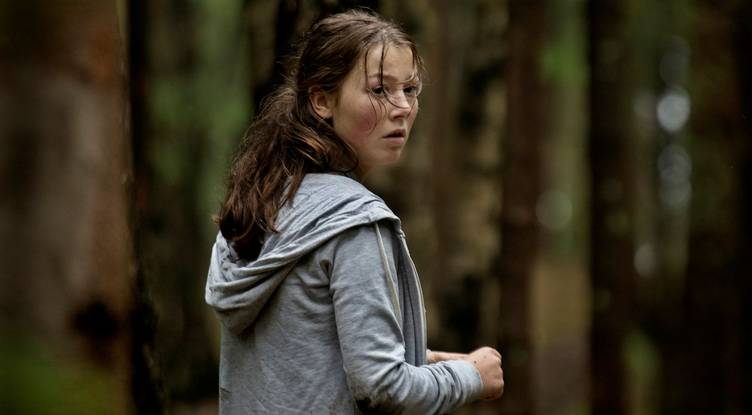 UTØYA 22. JULI: Kaja Berntzen imponerer stort i hovedrollen som Kaja. Foto: Paradox